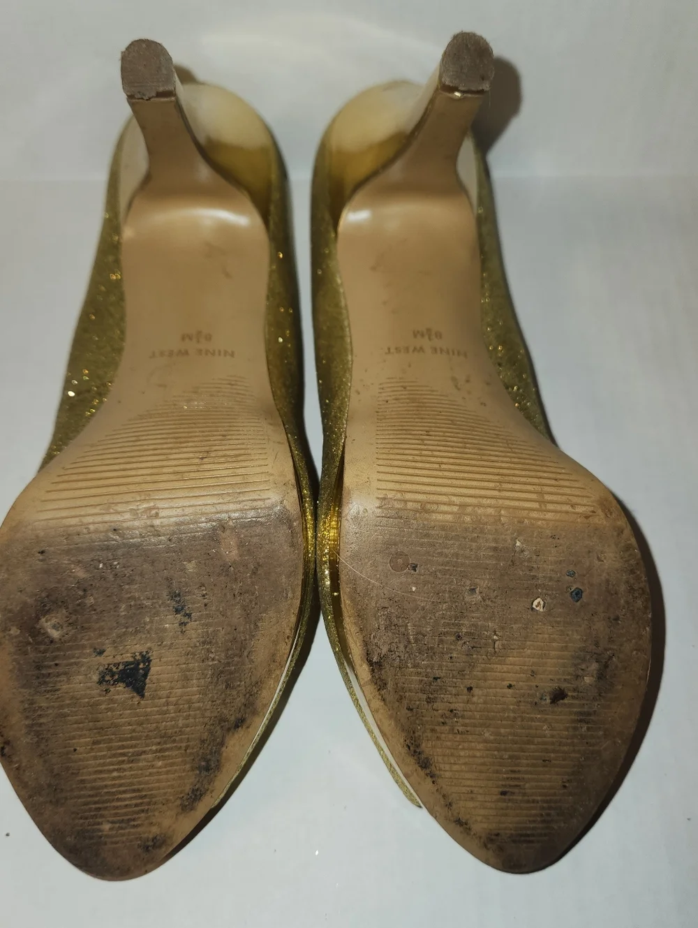 Nine West Metallic Gold Glitter Peep Toe Hidden Platform High Heels 8.5 EUC